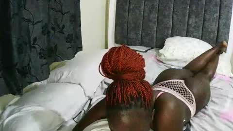 Snapshot of ebony_tasha chatting on February 4, 2025, 9:31 pm tasha online show from February 4, 2025, 9:31 pm