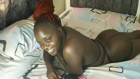 Snapshot of ebony_tasha chatting on February 7, 2025, 3:30 pm tasha online show from February 7, 2025, 3:30 pm