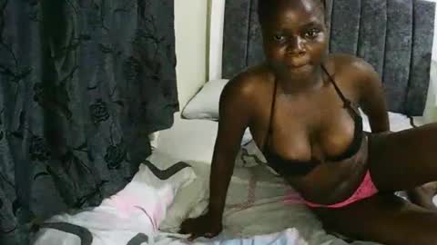 Snapshot of ebony_tasha chatting on February 11, 2025, 12:28 am tasha online show from February 11, 2025, 12:28 am