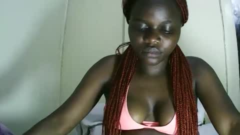 Snapshot of ebony_tasha chatting on February 15, 2025, 7:39 pm tasha online show from February 15, 2025, 7:39 pm