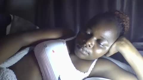 Snapshot of ebony_tasha chatting on February 26, 2025, 10:20 pm tasha online show from February 26, 2025, 10:20 pm