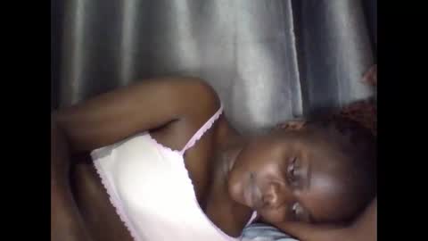 Snapshot of ebony_tasha chatting on March 1, 2025, 9:26 pm tasha online show from March 1, 2025, 9:26 pm