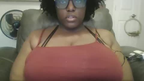 Snapshot of ebonybigtitqueen1 chatting on October 9, 2025, 8:07 pm ebonybigtitqueen1 online show from October 9, 2025, 8:07 pm
