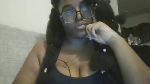 Snapshot of ebonybigtitqueen1 chatting on October 17, 2025, 1:53 am ebonybigtitqueen1 online show from October 17, 2025, 1:53 am