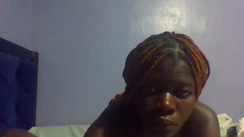 Snapshot of ebonybloom01 chatting on March 5, 2025, 4:45 am ebonybloom01 online show from March 5, 2025, 4:45 am