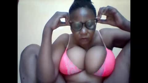 MAMITO online show from September 19, 2025, 8:16 am