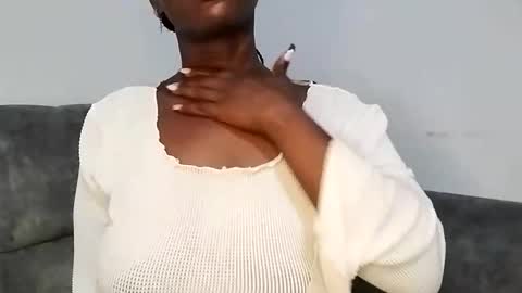 Snapshot of ebonycandymelani chatting on January 30, 2025, 10:19 pm Ebony Melanie online show from January 30, 2025, 10:19 pm