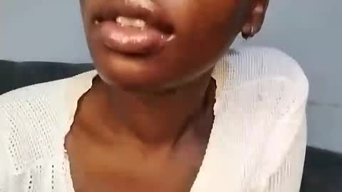 Snapshot of ebonycandymelani chatting on February 14, 2025, 1:34 am Ebony Melanie online show from February 14, 2025, 1:34 am