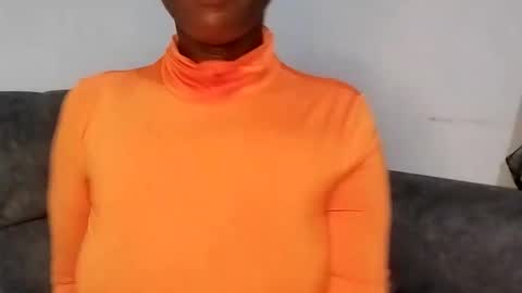 Snapshot of ebonycandymelani chatting on February 17, 2025, 10:36 pm Ebony Melanie online show from February 17, 2025, 10:36 pm