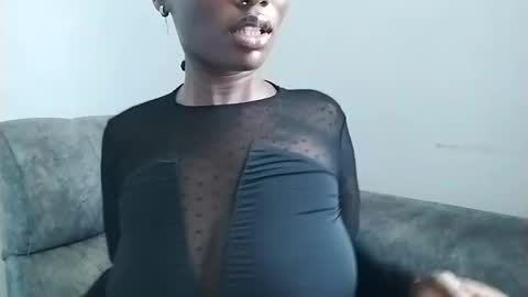 Snapshot of ebonycandymelani chatting on February 28, 2025, 10:52 am Ebony Melanie online show from February 28, 2025, 10:52 am