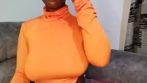 Snapshot of ebonycandymelani chatting on March 10, 2025, 1:12 am Ebony Melanie online show from March 10, 2025, 1:12 am