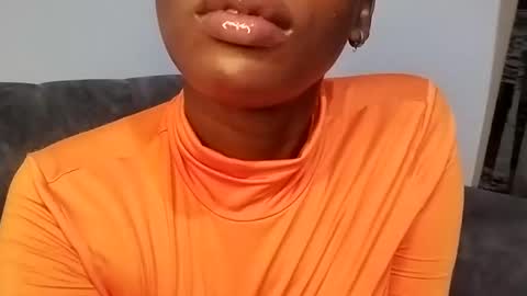 Snapshot of ebonycandymelani chatting on March 10, 2025, 10:24 pm Ebony Melanie online show from March 10, 2025, 10:24 pm