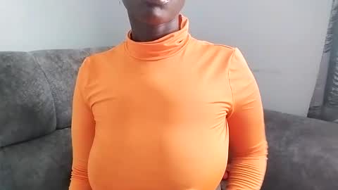 Snapshot of ebonycandymelani chatting on March 12, 2025, 8:51 am Ebony Melanie online show from March 12, 2025, 8:51 am