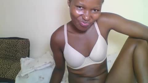 Snapshot of ebonycutegal1996 chatting on November 17, 2025, 3:40 pm TRIZER online show from November 17, 2025, 3:40 pm