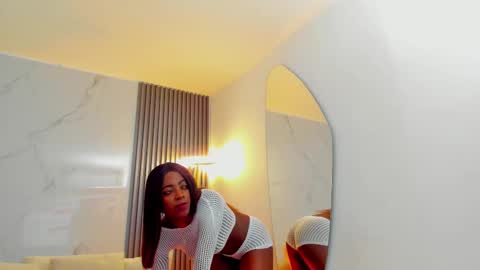Snapshot of ebonydreams01 chatting on March 11, 2025, 11:44 am ebonydreams01 online show from March 11, 2025, 11:44 am