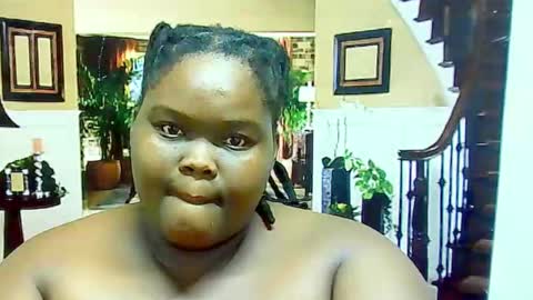 ebonyhotbuns4u2luv online show from January 29, 2025, 7:04 am