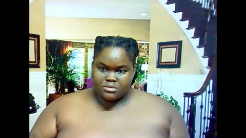 ebonyhotbuns4u2luv online show from February 7, 2025, 6:56 pm