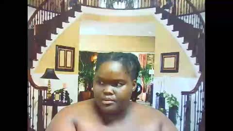 ebonyhotbuns4u2luv online show from February 10, 2025, 9:47 pm