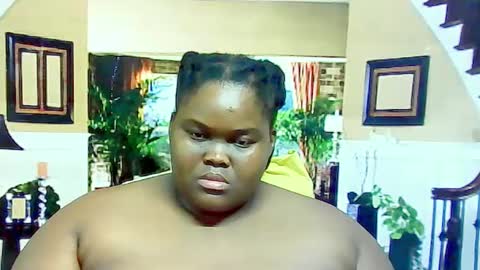 ebonyhotbuns4u2luv online show from February 11, 2025, 6:55 pm