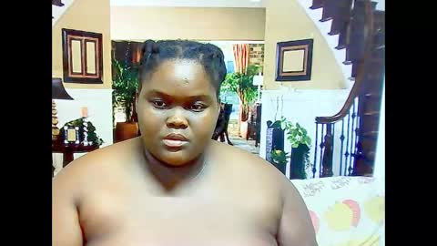 ebonyhotbuns4u2luv online show from February 13, 2025, 10:12 am