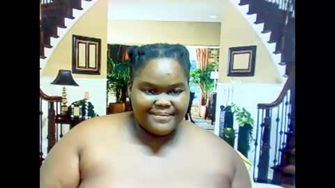 ebonyhotbuns4u2luv online show from February 14, 2025, 10:04 pm