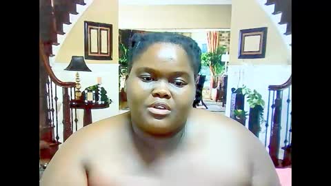 ebonyhotbuns4u2luv online show from February 19, 2025, 12:57 am