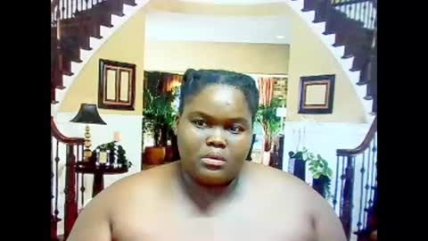 ebonyhotbuns4u2luv online show from February 19, 2025, 6:54 pm