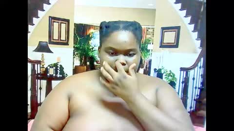 ebonyhotbuns4u2luv online show from February 20, 2025, 1:19 pm