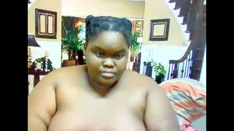 ebonyhotbuns4u2luv online show from February 22, 2025, 1:46 pm