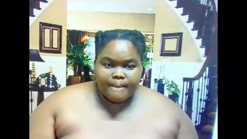 ebonyhotbuns4u2luv online show from February 26, 2025, 10:26 am