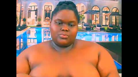 ebonyhotbuns4u2luv online show from December 15, 2025, 8:57 pm