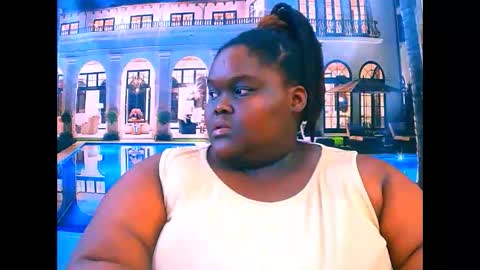 ebonyhotbuns4u2luv online show from April 23, 2026, 12:29 pm