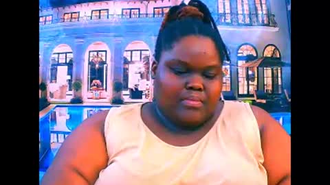 ebonyhotbuns4u2luv online show from April 29, 2026, 6:47 pm