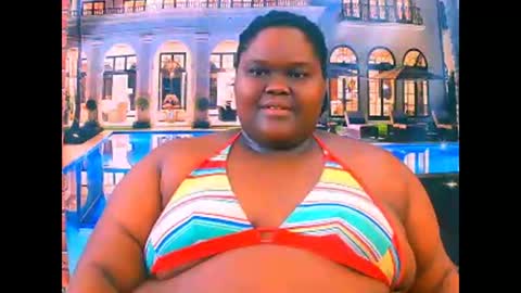 ebonyhotbuns4u2luv online show from June 3, 2026, 6:24 pm