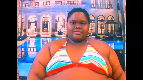 ebonyhotbuns4u2luv online show from June 9, 2026, 6:41 pm