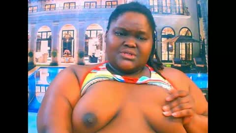 ebonyhotbuns4u2luv online show from June 11, 2026, 6:39 pm