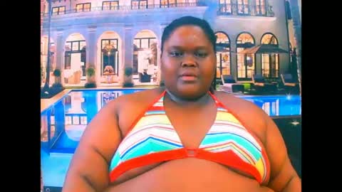 ebonyhotbuns4u2luv online show from June 12, 2026, 6:51 pm