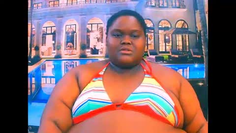 ebonyhotbuns4u2luv online show from June 13, 2026, 7:01 pm