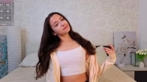 Snapshot of ebonyleibenstein chatting on October 19, 2025, 3:07 am Milly online show from October 19, 2025, 3:07 am