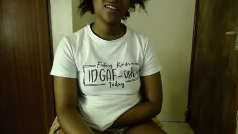 ebonylolo online show from December 10, 2024, 3:20 am
