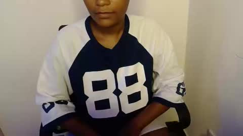 ebonylolo online show from February 18, 2025, 9:20 pm