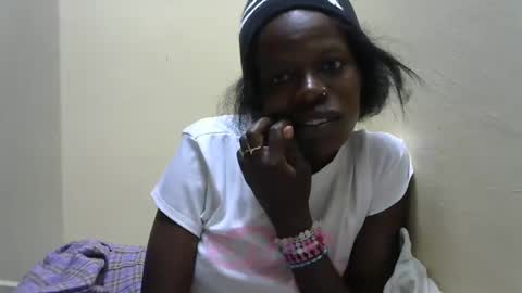 Liz online show from February 5, 2025, 9:18 pm