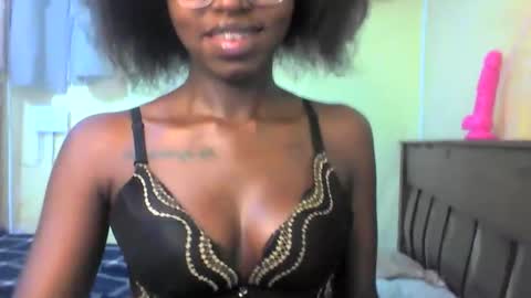 Ebonymuse2 online show from May 13, 2026, 12:08 am