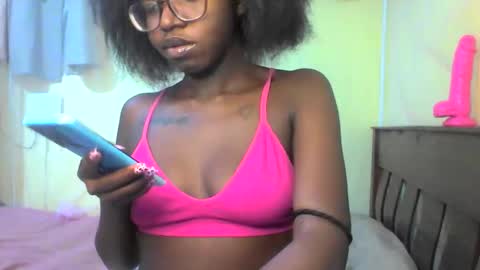 Ebonymuse2 online show from May 16, 2026, 7:01 pm