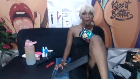 Snapshot of ebonypreciousx chatting on December 5, 2024, 4:12 pm ebonypreciousx online show from December 5, 2024, 4:12 pm
