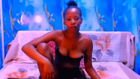 ebonypretty4u online show from October 13, 2025, 4:56 am