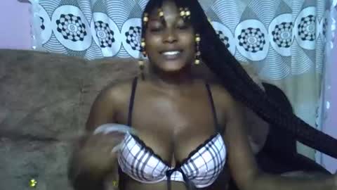 pretty online show from May 13, 2026, 10:49 pm
