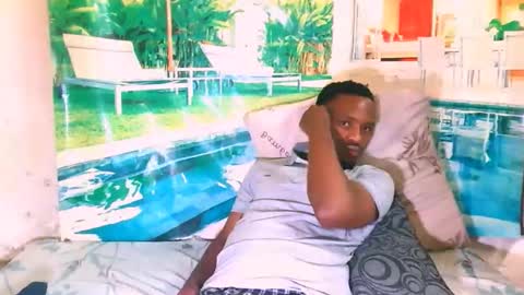 ebonytiger69 online show from December 4, 2025, 3:32 pm