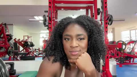 Hello ur muscle mommy Ivonne 3 online show from January 22, 2025, 9:43 pm