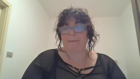 echo_dust online show from April 18, 2026, 7:58 pm